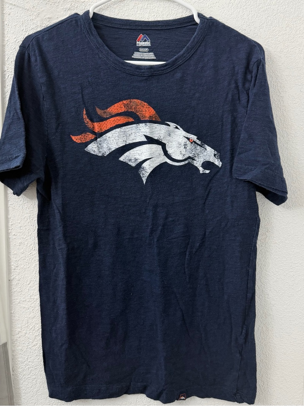 Majestic Denver Broncos Distressed Logo T-Shirt - Navy - Size Small